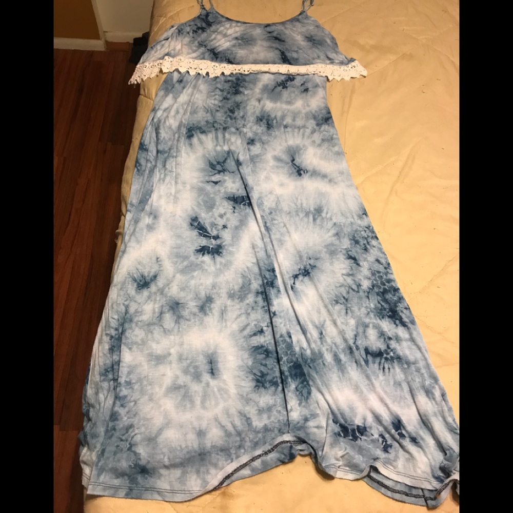 Long blue cloudy dress